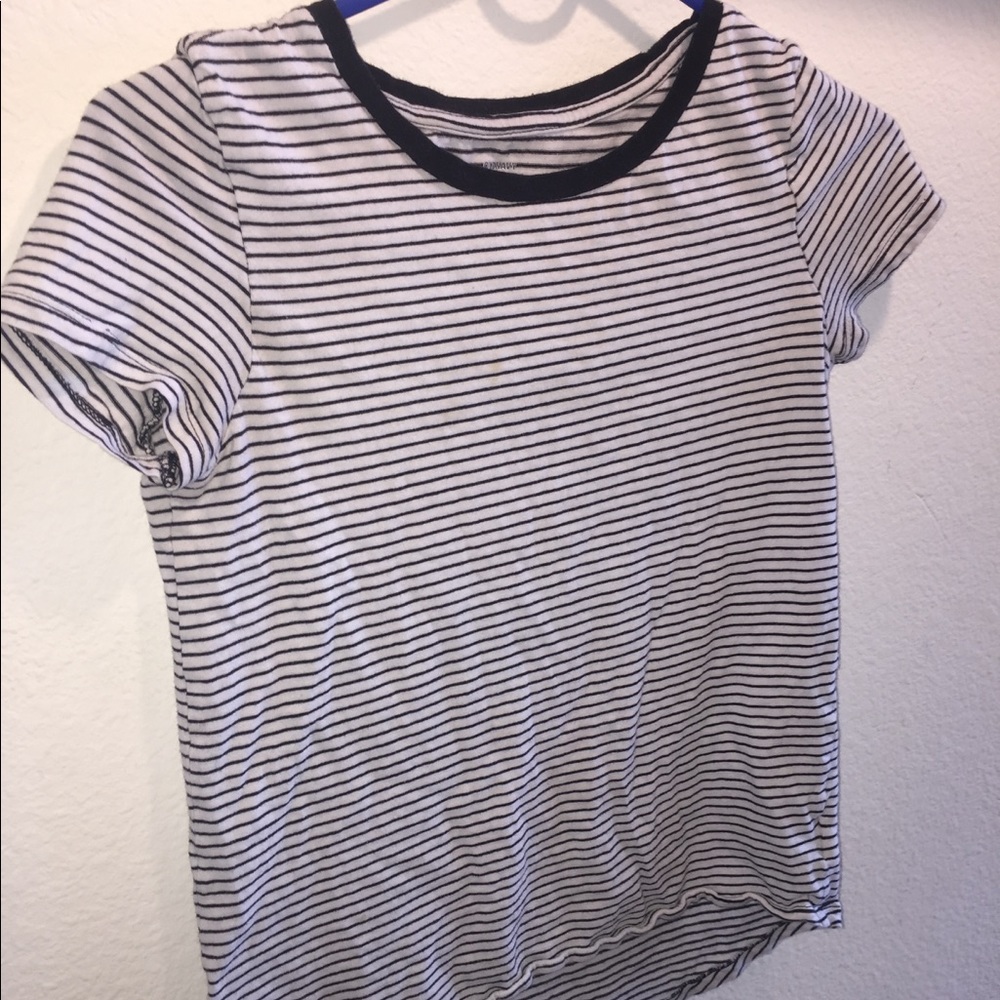 Old Navy Relaxed Black and White T-Shirt